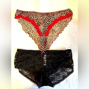 2 Pairs of Pretty lace and animal print Underwear Size Medium